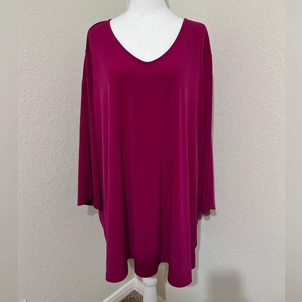 Susan Graver Modern Essentials blouse. Magenta color 5x
